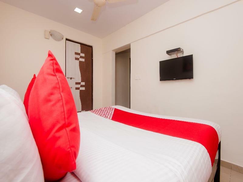 Oyo Flagship 756 Hotel Sarang Heritage นาวีมุมไบ ภายนอก รูปภาพ