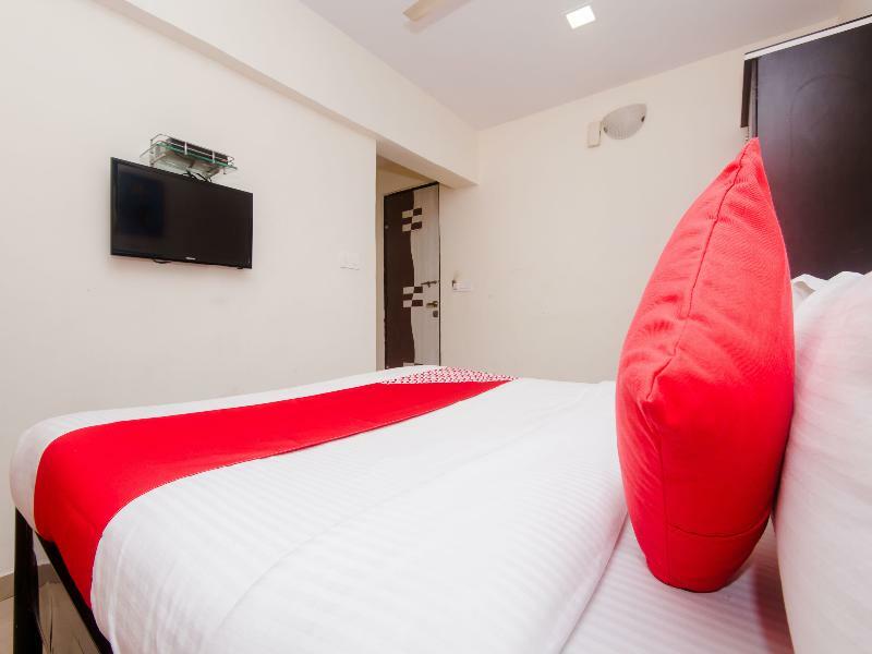 Oyo Flagship 756 Hotel Sarang Heritage นาวีมุมไบ ภายนอก รูปภาพ